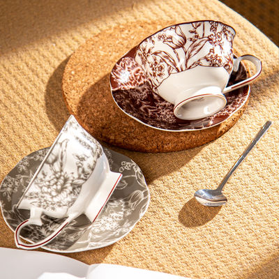 Elegant Ceramic Coffee Mug And Saucer Set Light Luxury Gold Line Design For Drinkware
