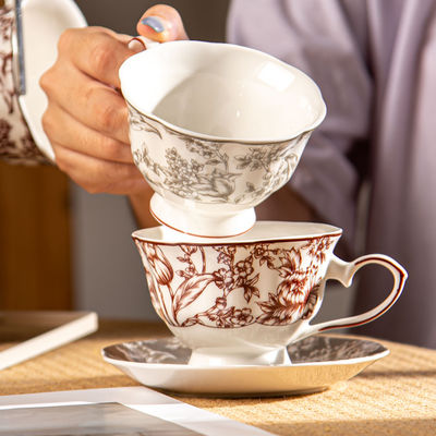 Elegant Ceramic Coffee Mug And Saucer Set Light Luxury Gold Line Design For Drinkware