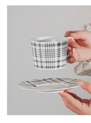 Nordic Style Ceramic Cappuccino Cup And Saucer Set 200ml / 6.7oz With Spots Decoration